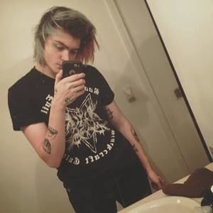 Meet your Posher, Cameron